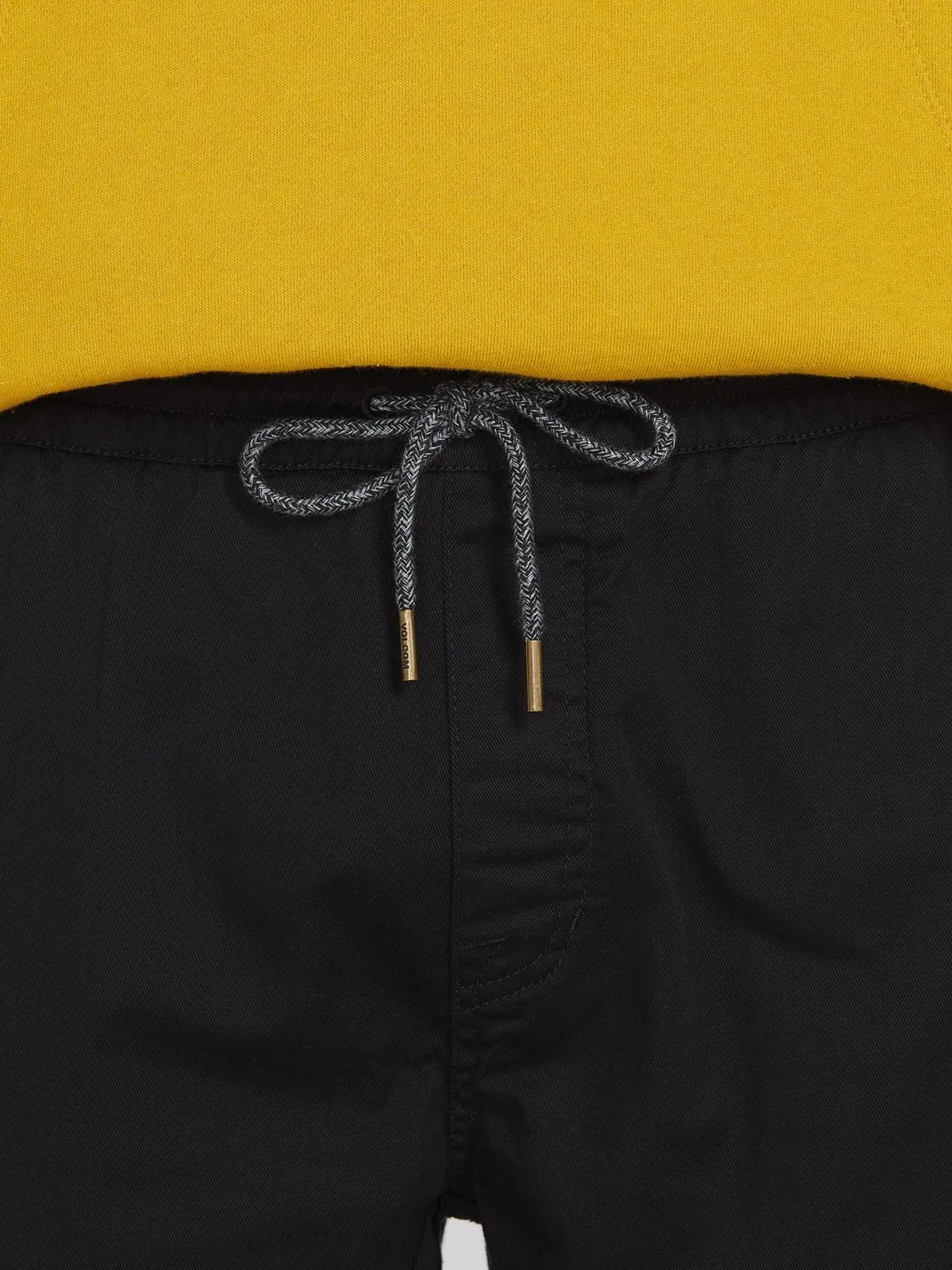 Pantalón VOLCOM corte deportivo para Hombre FRICKIN MODERN TAPERED JOGGER – BLACK Ref. A1231803 negro
