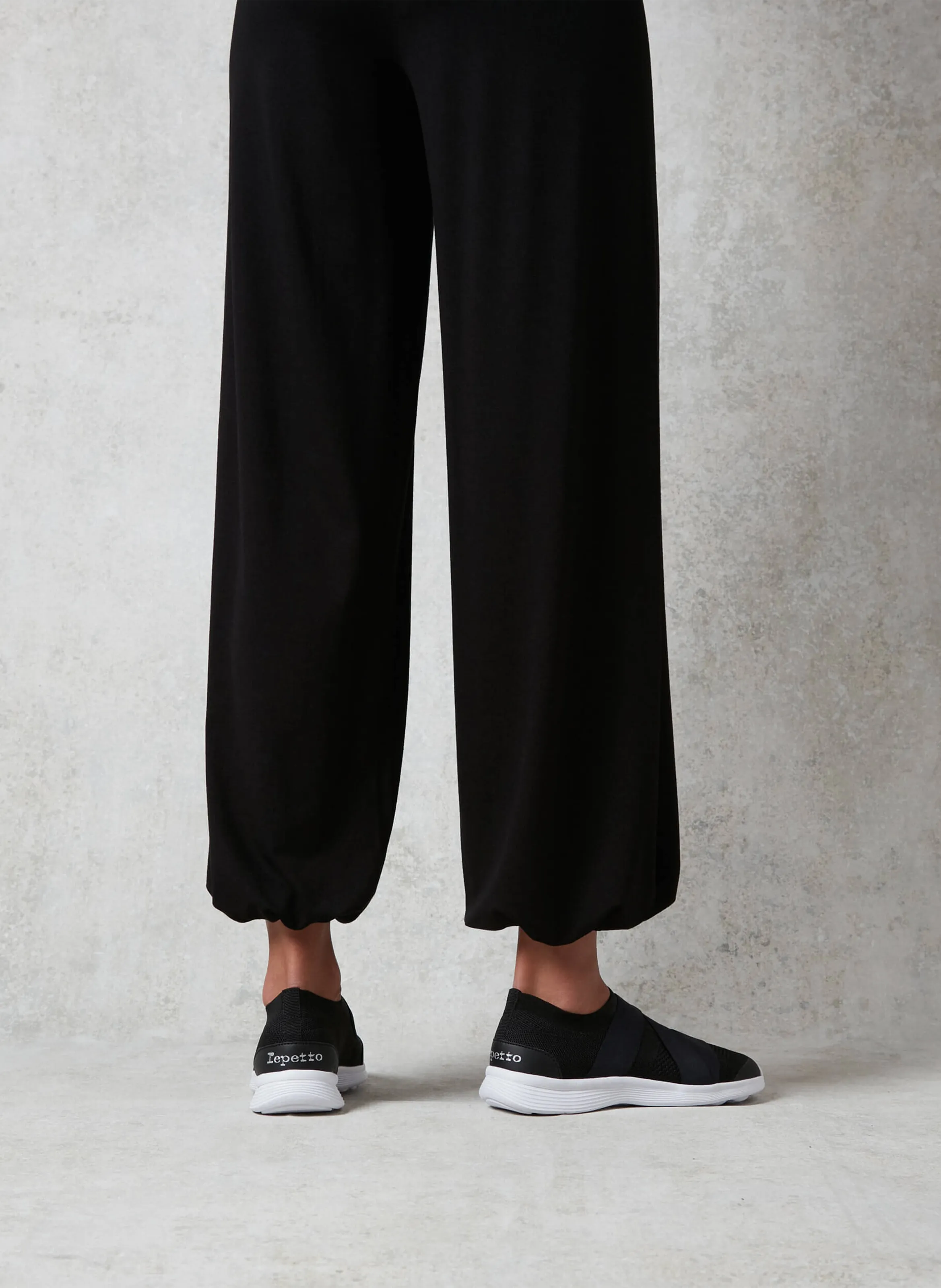 REPETTO Pantalón ancho de talle alto en negro