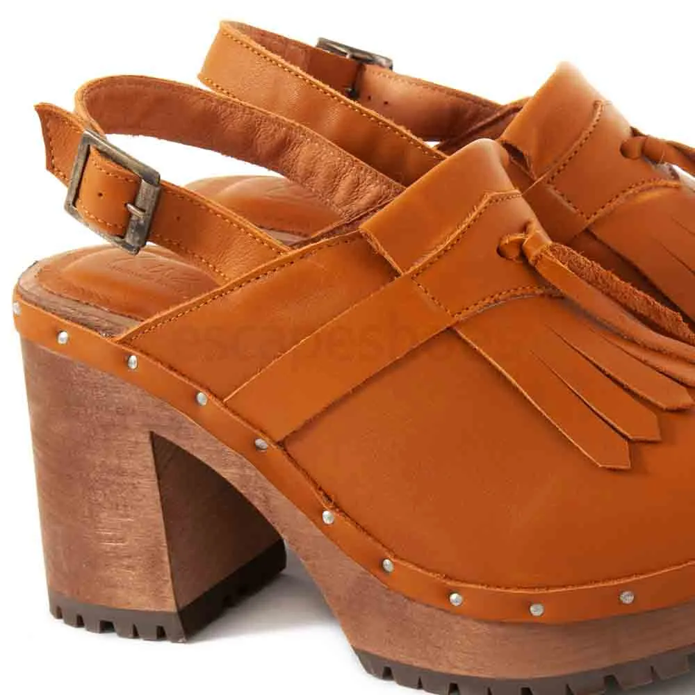 Socas XUZ Camel Fechadas com Aplicacoes e Tacao Medio 40758