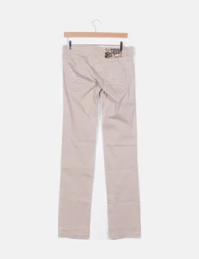 Stradivarius Pantalón beige con strass