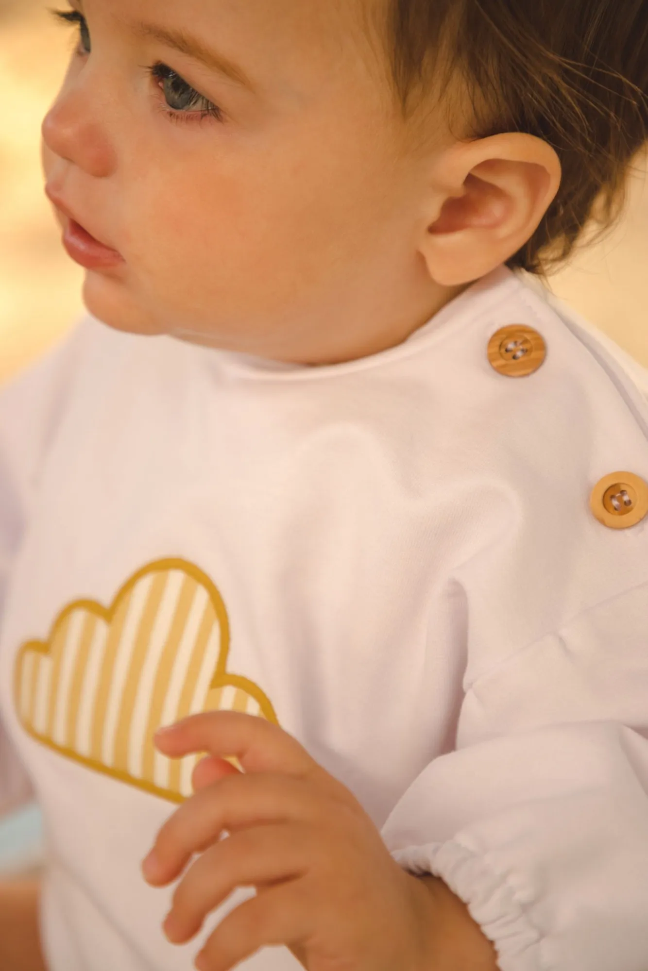 Sudadera estilo Oversize blanca y amarilla de Cocote