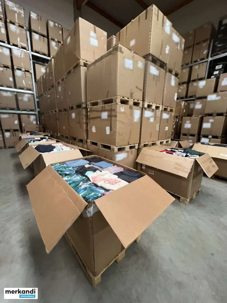 SÓLO PARA LA EXPORTACIÓN: PRENDAS DE VESTIR / TEXTILES PARA EL HOGAR SIN ETIQUETA DE KILOGRAMOS MIXTOS 