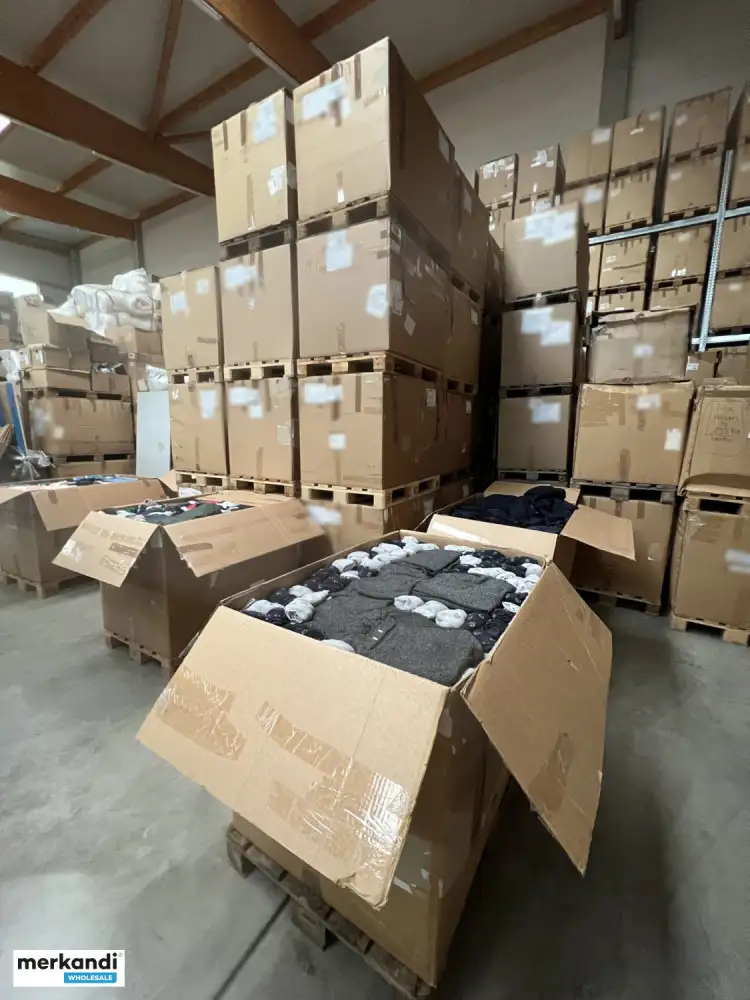 SÓLO PARA LA EXPORTACIÓN: PRENDAS DE VESTIR / TEXTILES PARA EL HOGAR SIN ETIQUETA DE KILOGRAMOS MIXTOS 