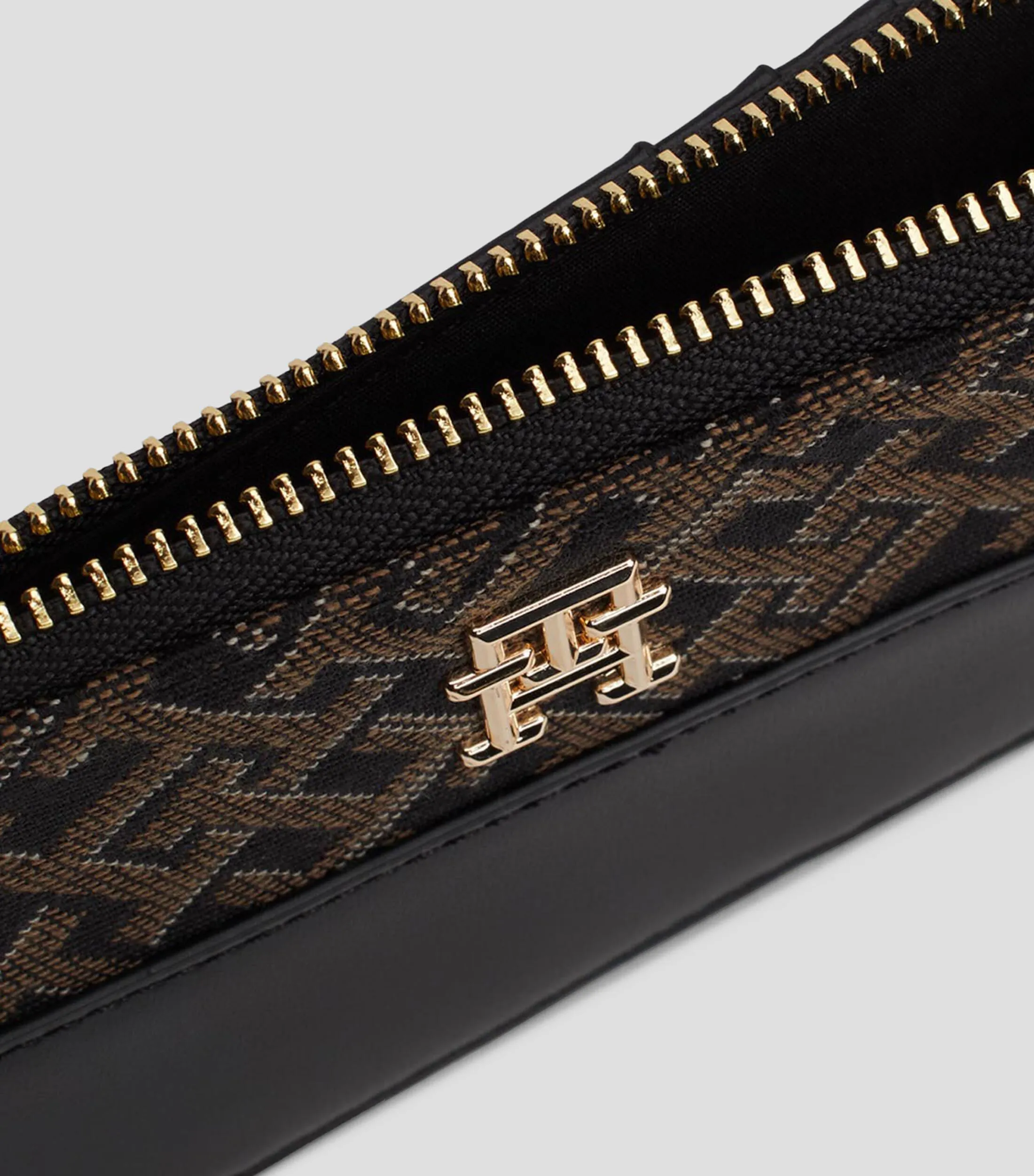 Tommy Hilfiger Cartera Fall 2024 Estampada Mujer