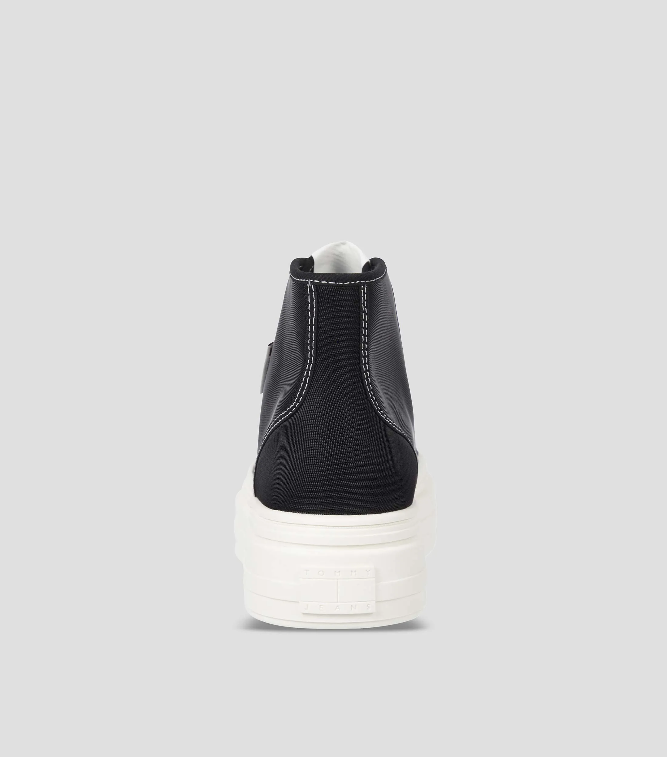 Tommy Hilfiger Tenis Casuales tipo Bota Mujer