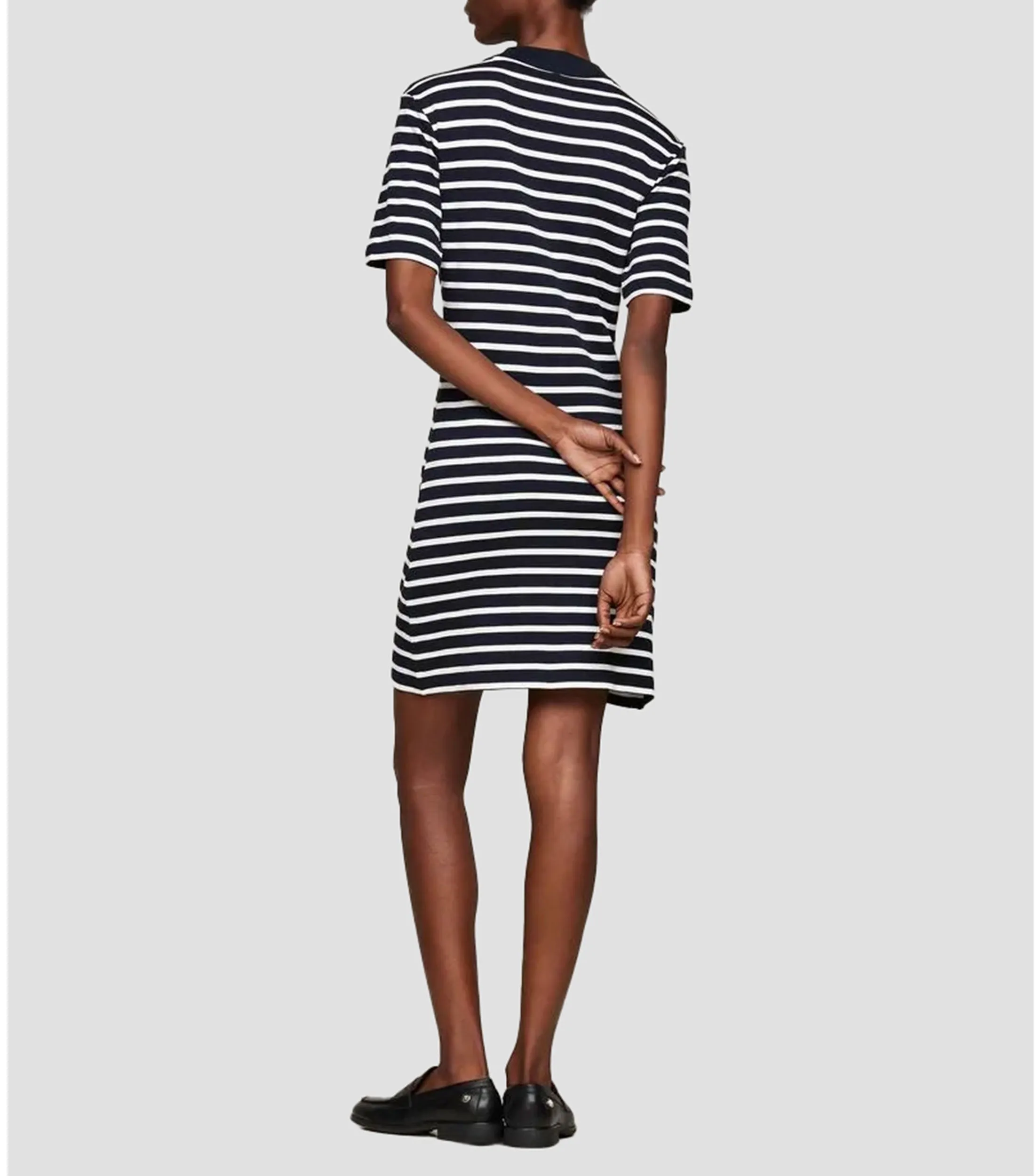 Tommy Hilfiger Vestido midi con rayas de manga corta Mujer