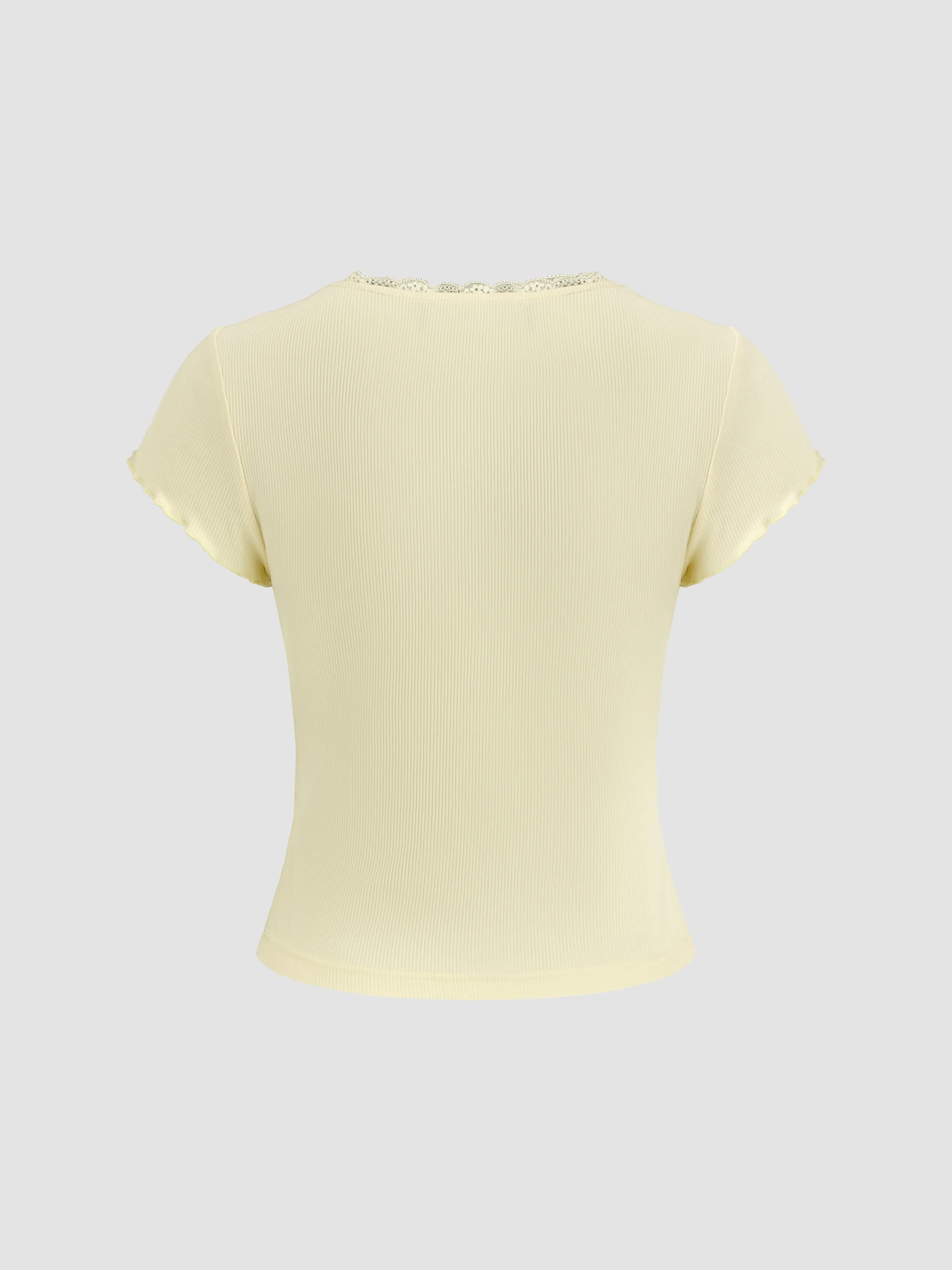 Top de manga corta con cuello redondo de encaje