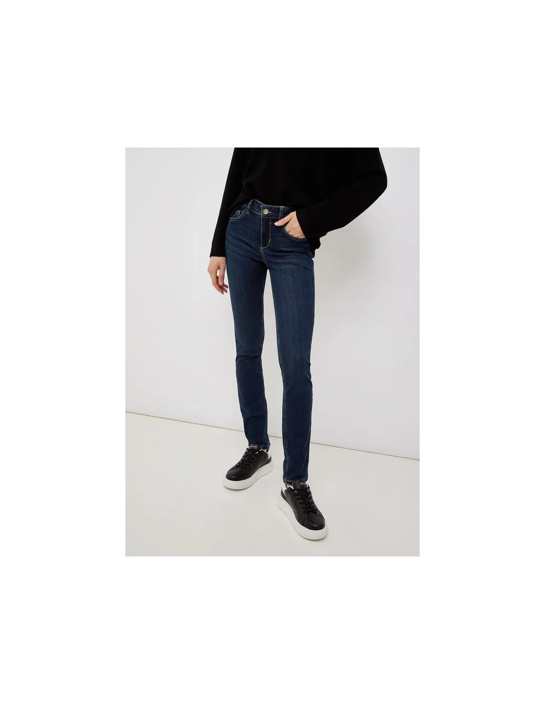 Vaquero Entallado Denim Azul