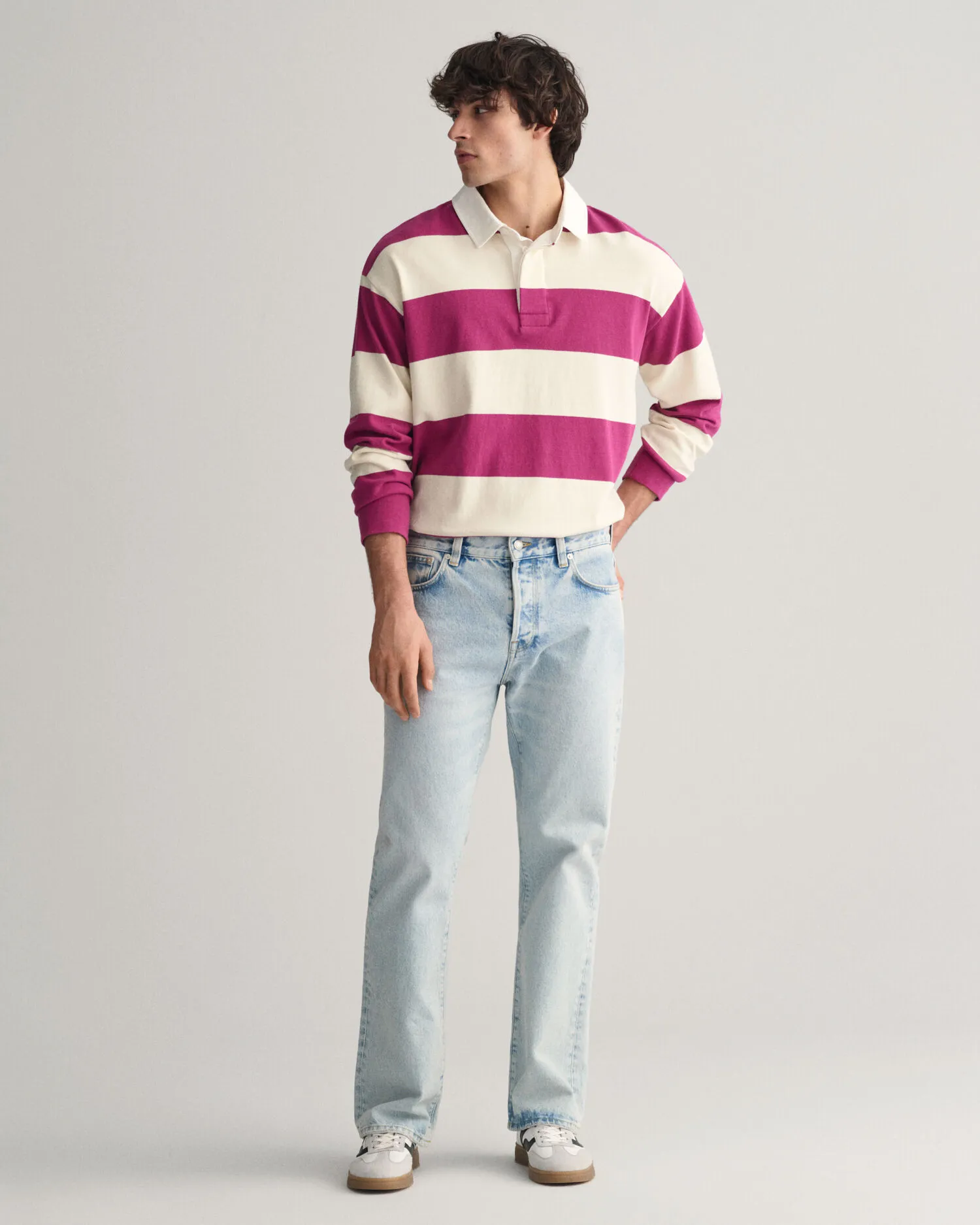 Vaqueros Loose Fit con lavado claro