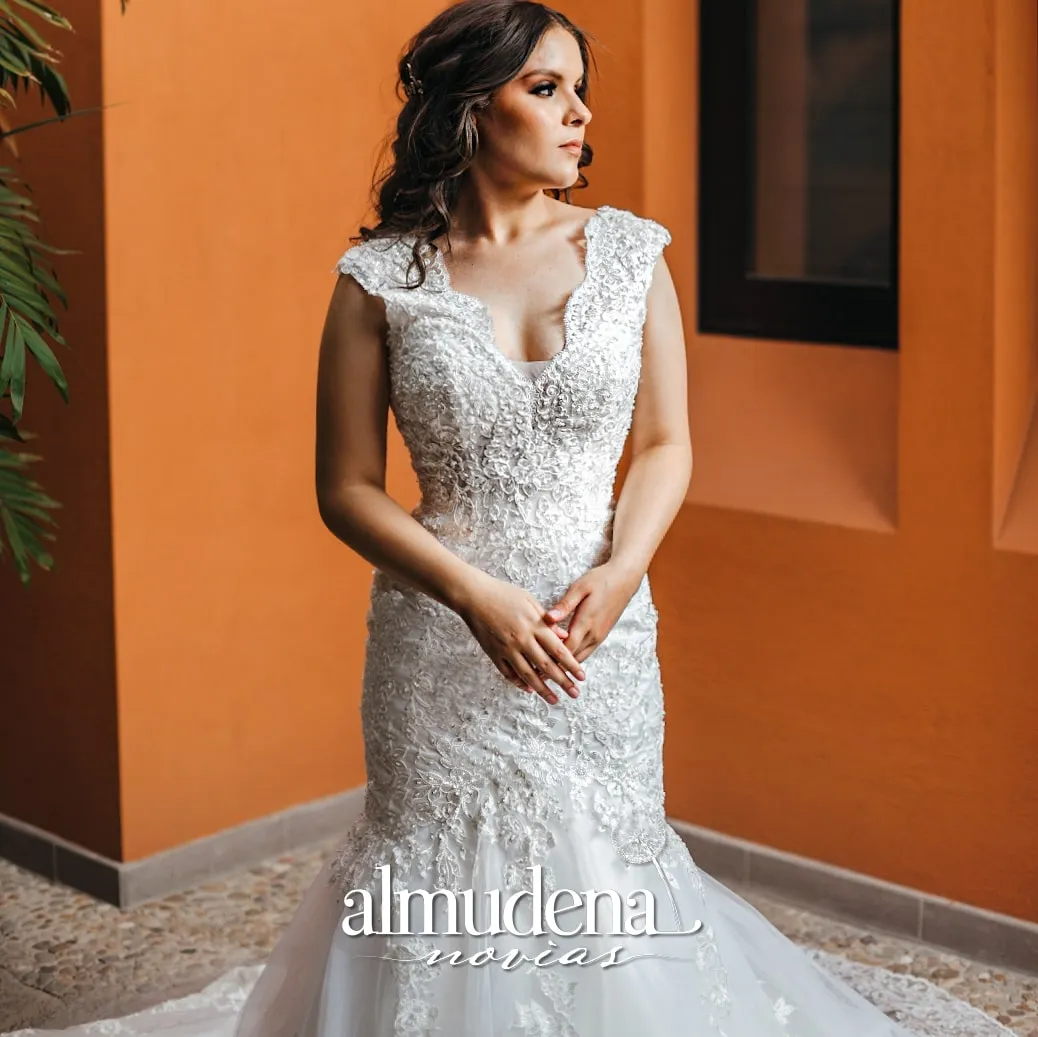 Vestido de Novia Corte Sirena con Encaje Bordado