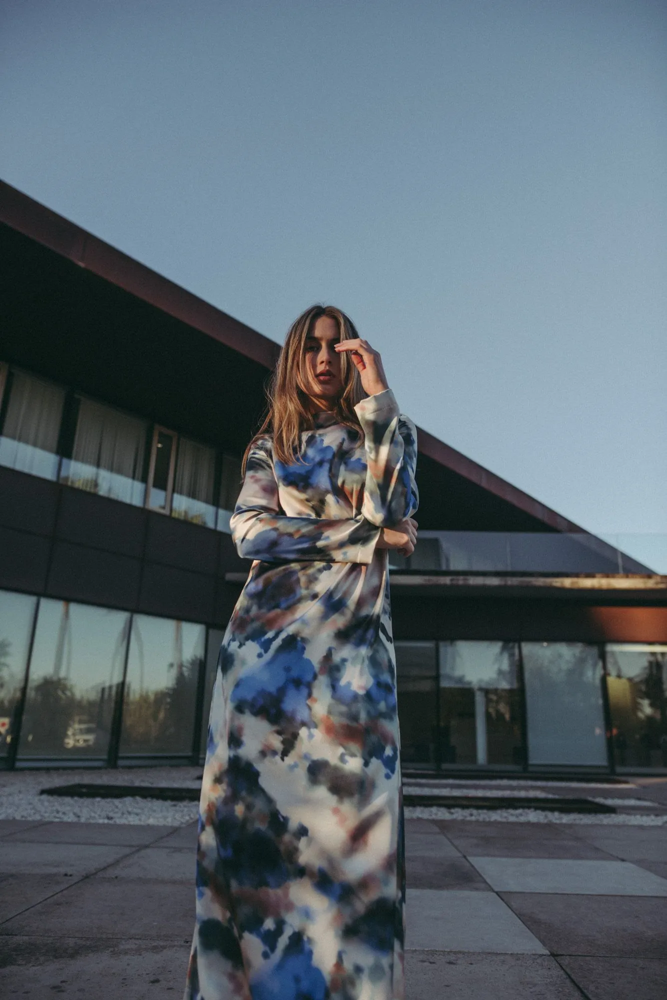 Vestido midi estampado estilo fluido manga larga para mujer
