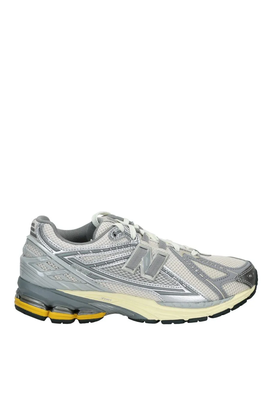 Zapatillas grises mix con detalle amarillo 